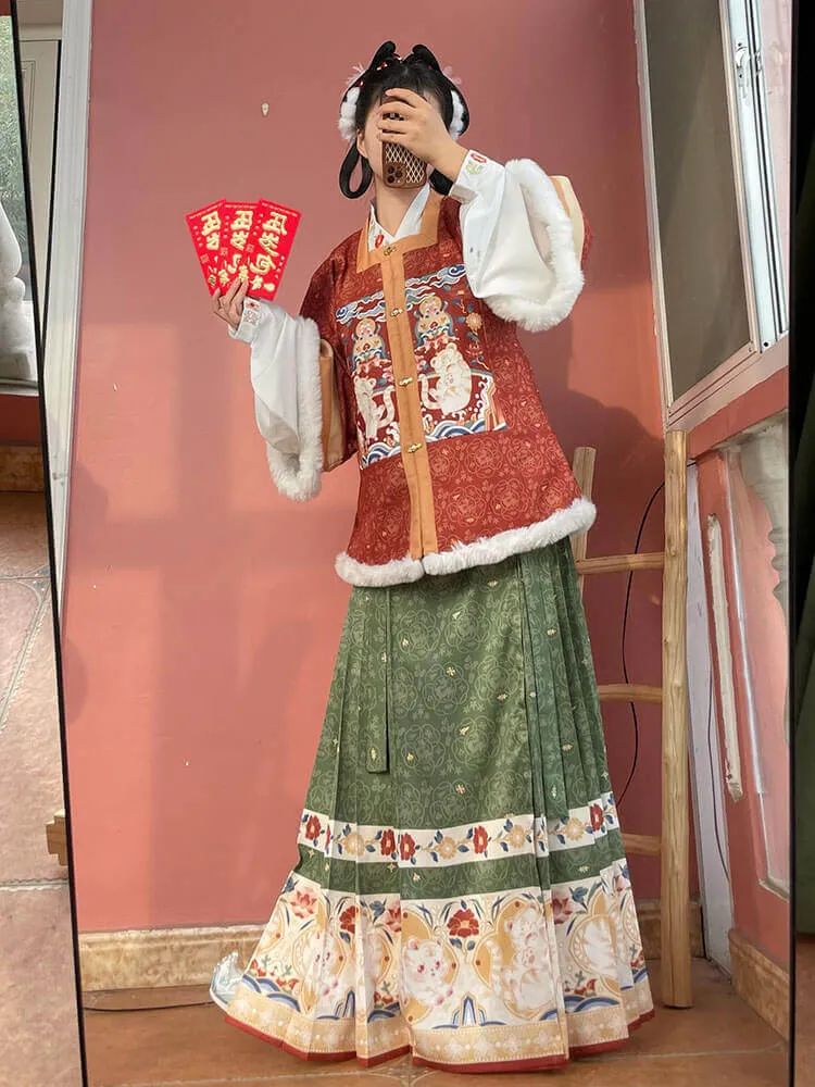 平价汉服推荐|白雪却嫌春色晚 故穿庭树作飞花 平价汉服推荐|白雪却嫌春色晚 故穿庭树作飞花