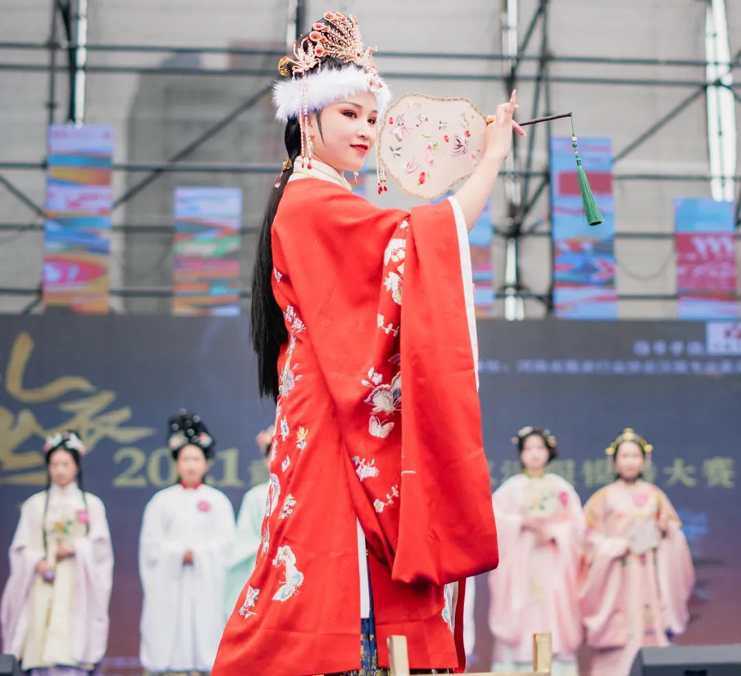 羽裳华服汉衣秀典 ——丹尼斯CBD百货汉服文化汇演2021 年11月27日