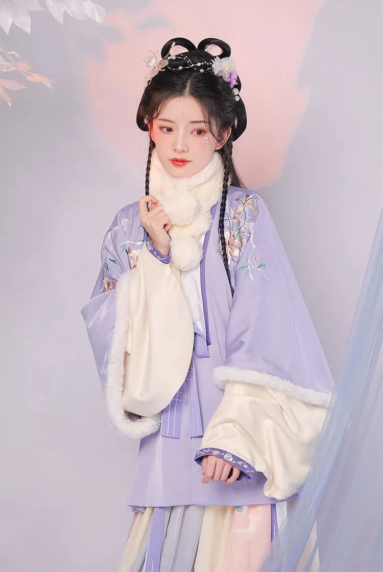 明制汉服推荐｜想借一缕清风 追赶你和心动