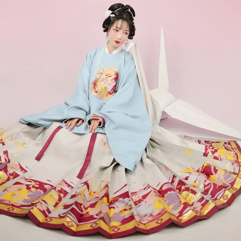 明制汉服推荐｜想借一缕清风 追赶你和心动