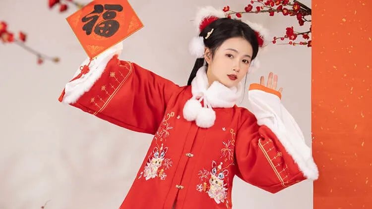 新年款汉服|又一波新年战衣推荐 虎年生辉!