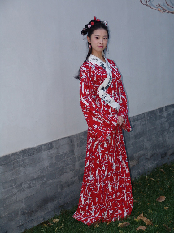 汉服运动大事记(9):汉元素的概念形成与中国第一所高校汉服社团成立 汉服运动大事记(9):汉元素的概念形成与中国第一所高校汉服社团成立