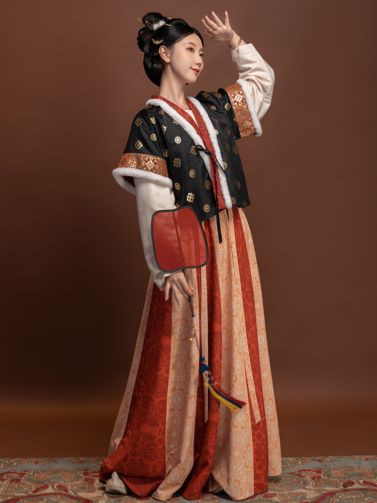 穿汉服如何过冬？