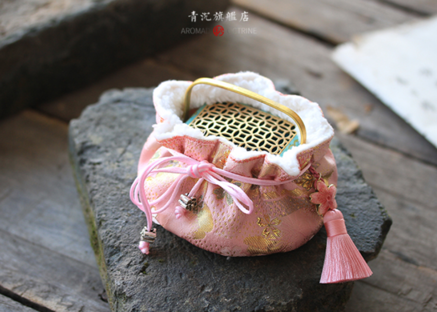 穿汉服如何过冬？