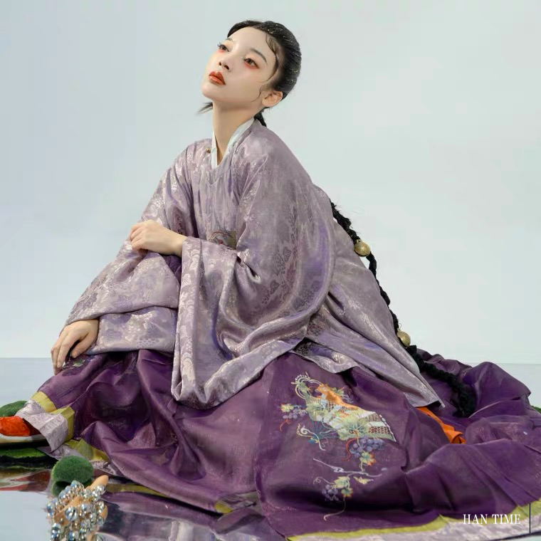 新一年你要更温油更美丽，定少不了这个颜色