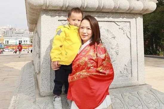 穿汉服游湿地，捐福袋过冬至