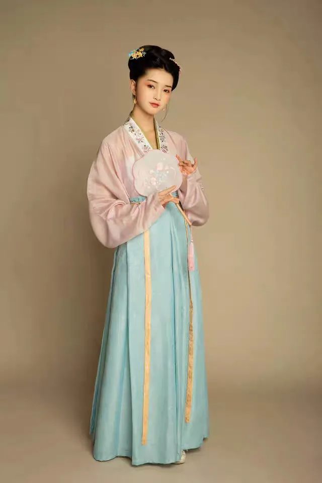 宽袍大袖才叫汉服？你需要补补知识啦~