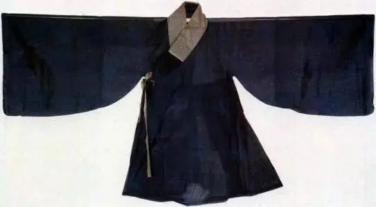 宽袍大袖才叫汉服?你需要补补知识啦~ 宽袍大袖才叫汉服?你需要补补知识啦~