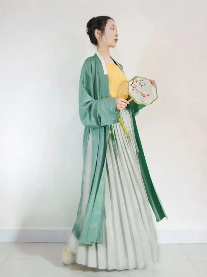 宽袍大袖才叫汉服？你需要补补知识啦~