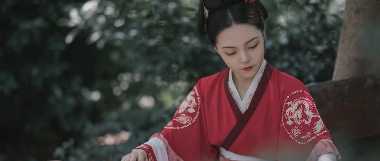 返图写真｜向你抛来一枚晋制的小姐姐！