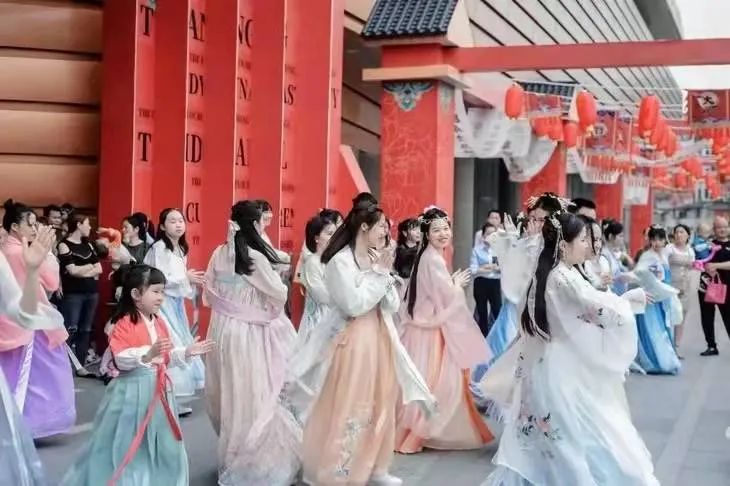 穿汉服免费入园系列--2022年春节期间各地景点开展穿汉服免费入园活动！（二）
