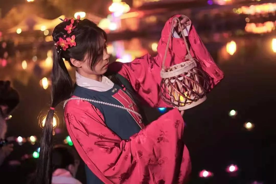 穿汉服免费入园系列--2022年春节期间各地景点开展穿汉服免费入园活动！（二）