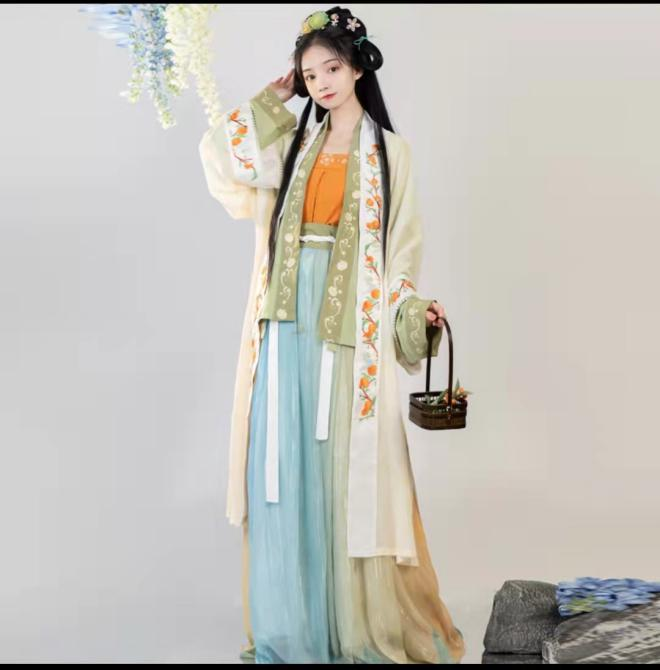 行冠笄礼，添成人辉——成人礼上汉服怎么穿？丨古风诗歌