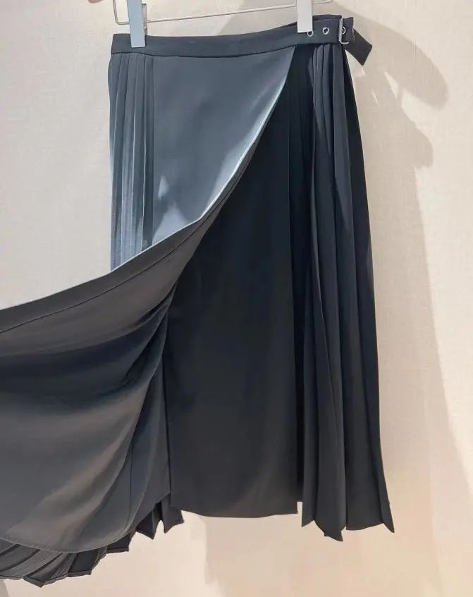 迪奥抄袭？文化挪用！细节对比汉服马面裙