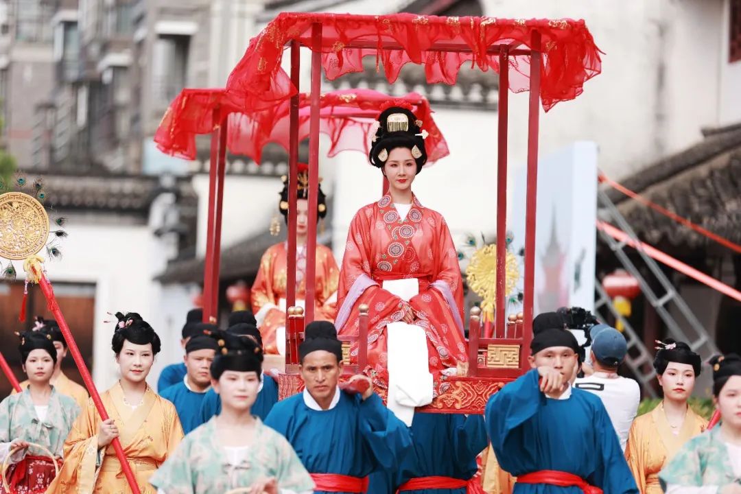 【爱在七夕】一场水乡婚礼在西塘浪漫开启！
