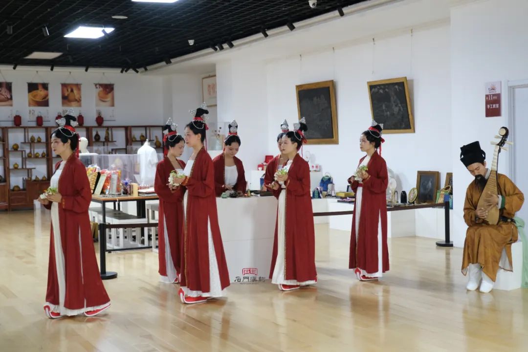唱响千年《歌乐图卷》：宋风复原茶会终于公演了！