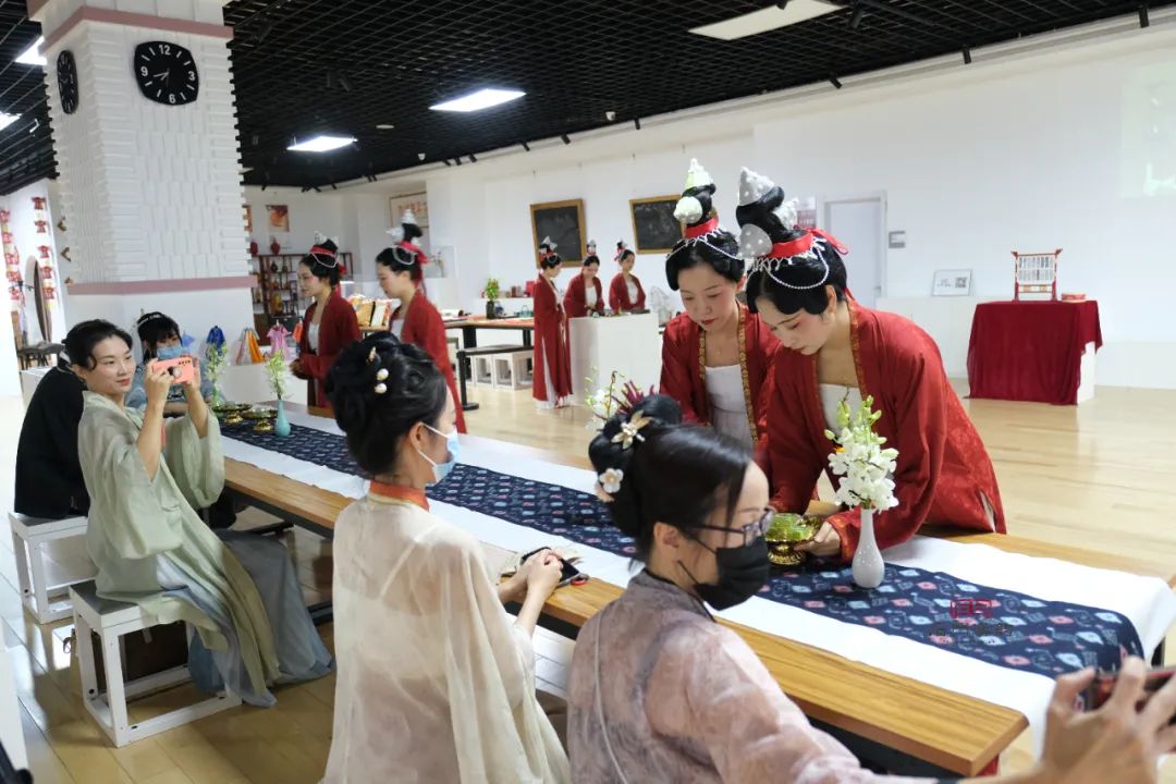 唱响千年《歌乐图卷》：宋风复原茶会终于公演了！