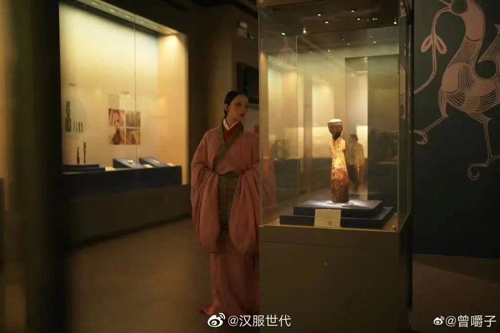 【汉服简讯】2022年10月7日新闻资讯 【汉服简讯】2022年10月7日新闻资讯