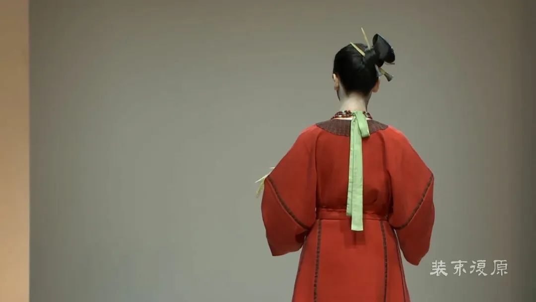 东方卫视《何以中国》上演装束复原汉服秀