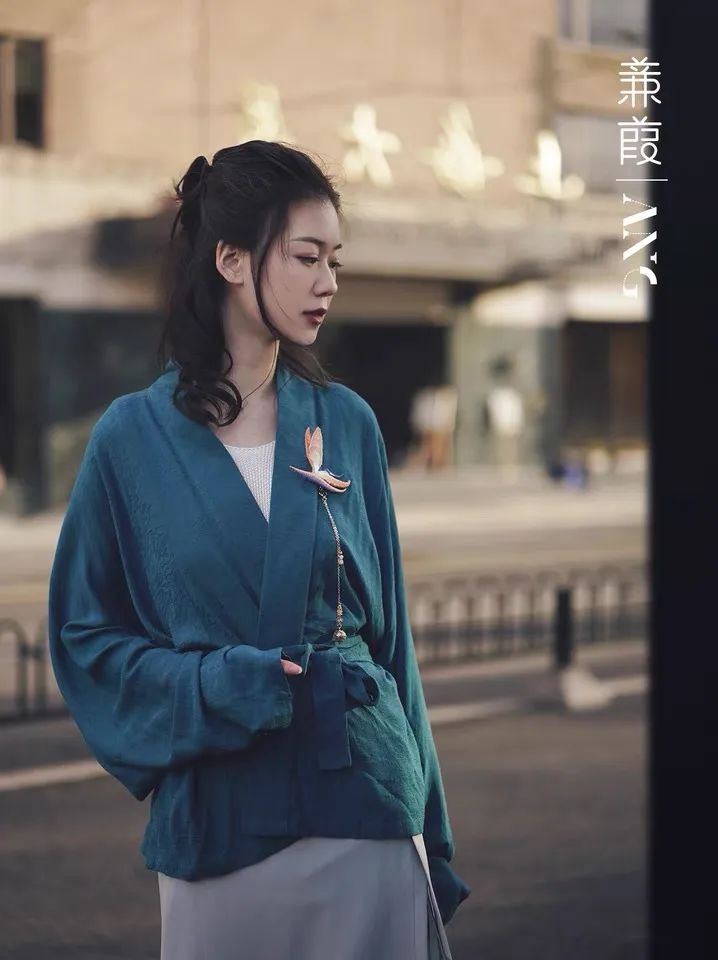 走，把汉服穿出街！
