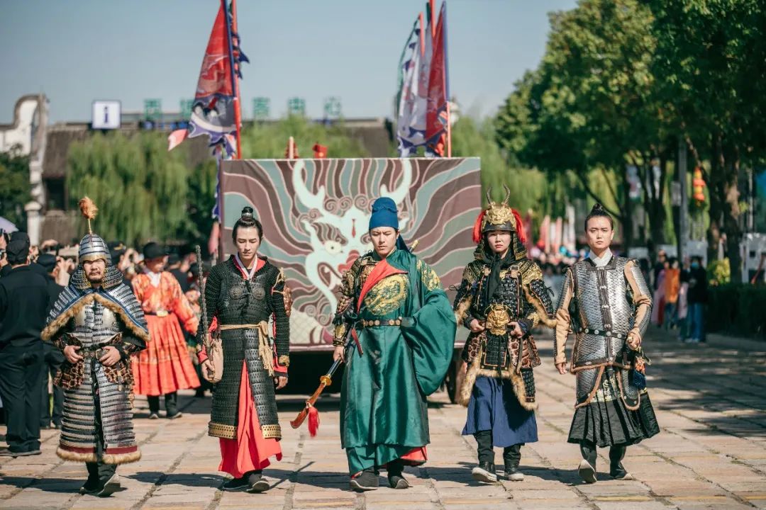 【穿汉服游西塘】预约攻略丨错过了秋，还你一个盛大的冬天！