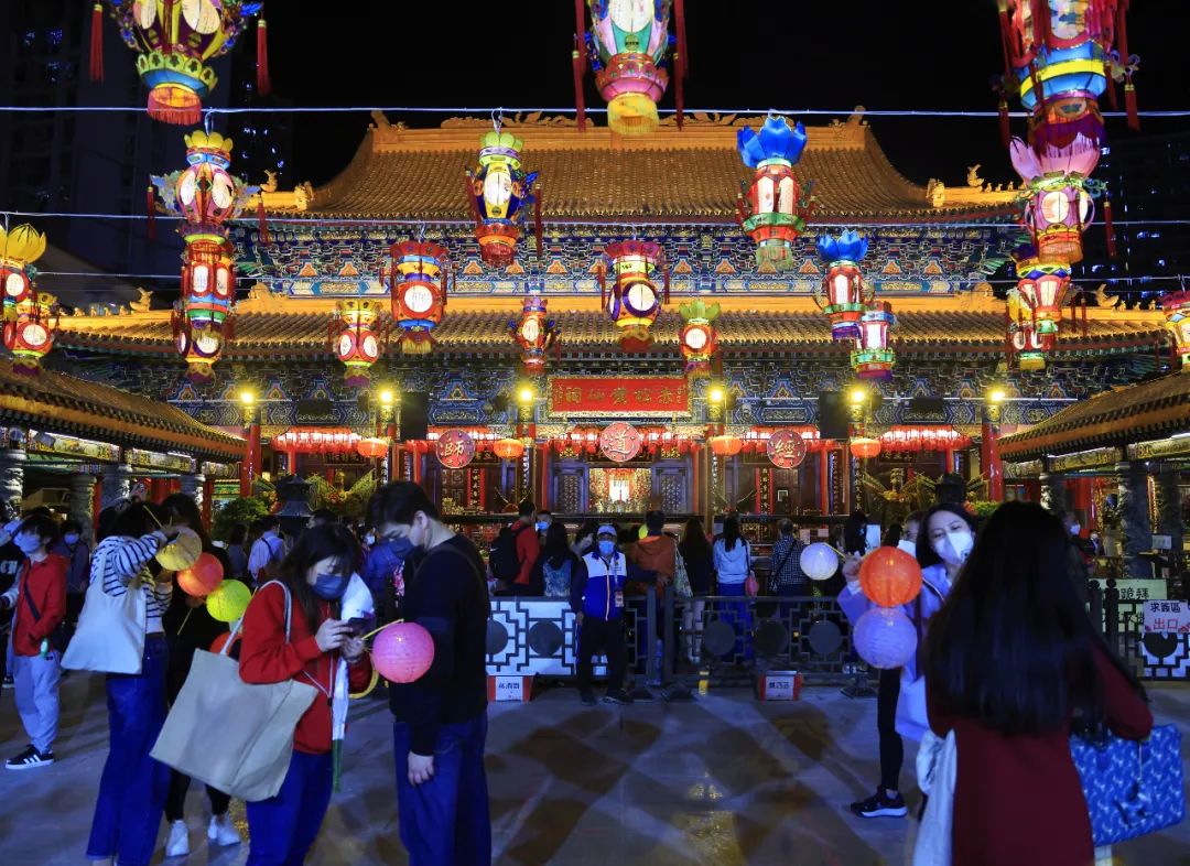 （圖集）香港元宵夜 | 首辦雲賞衣裳漢服大賽！特別規定：不接受這兩國元素……