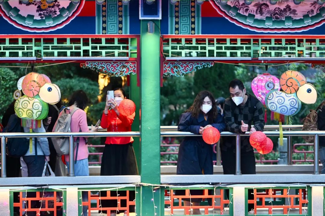 （圖集）香港元宵夜 | 首辦雲賞衣裳漢服大賽！特別規定：不接受這兩國元素……
