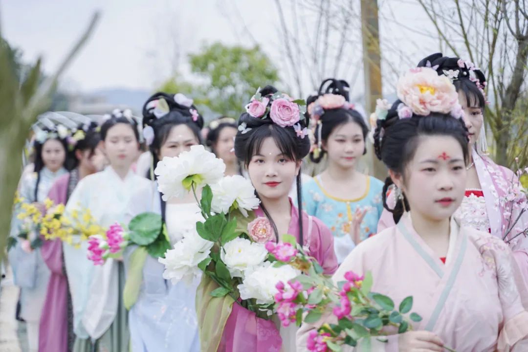 转 | 2023年“中华花朝节”衡阳汉服民俗文化活动 转 | 2023年“中华花朝节”衡阳汉服民俗文化活动