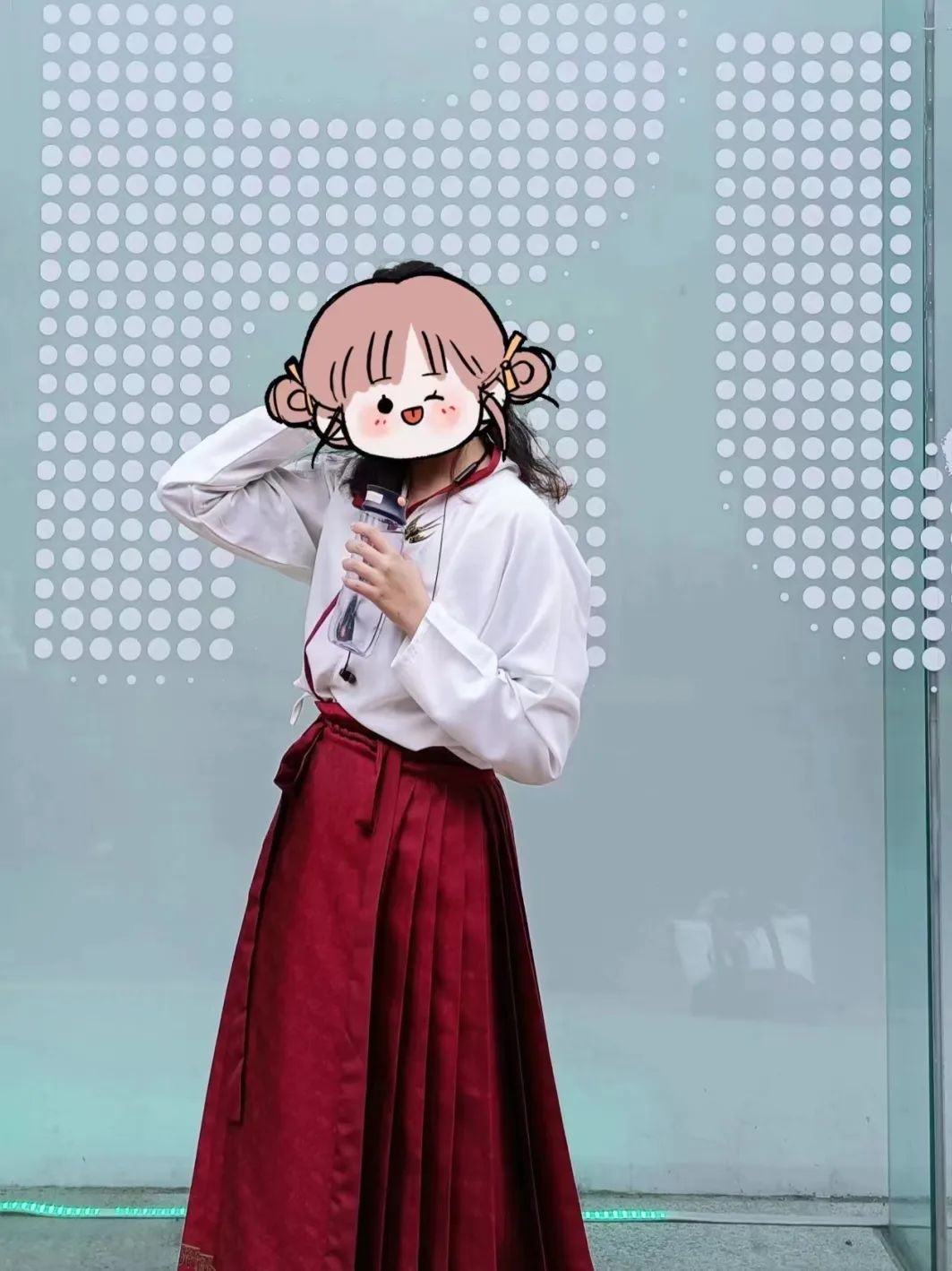 在学校拍汉服！我是校园里最靓的崽~