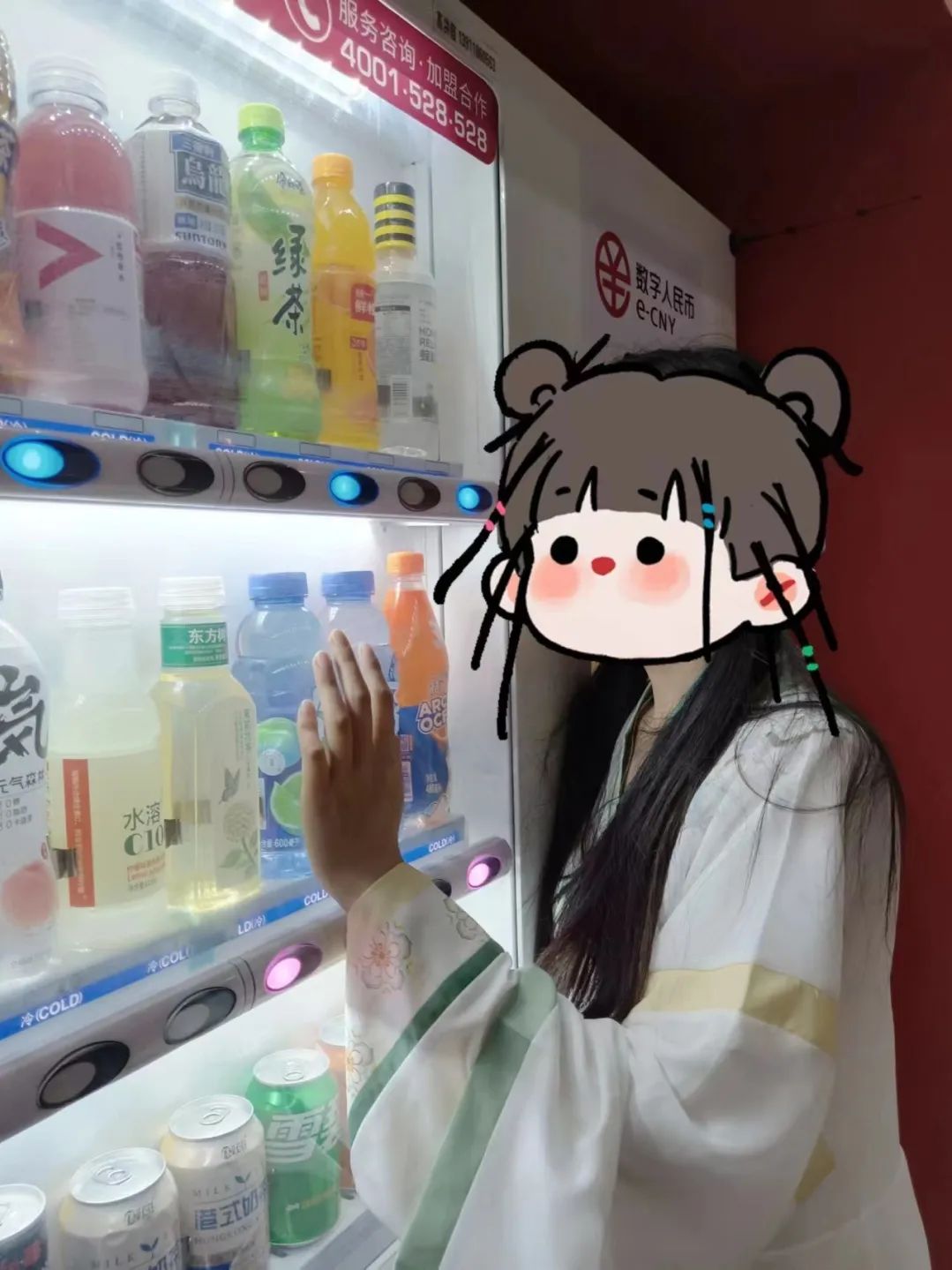 在学校拍汉服！我是校园里最靓的崽~