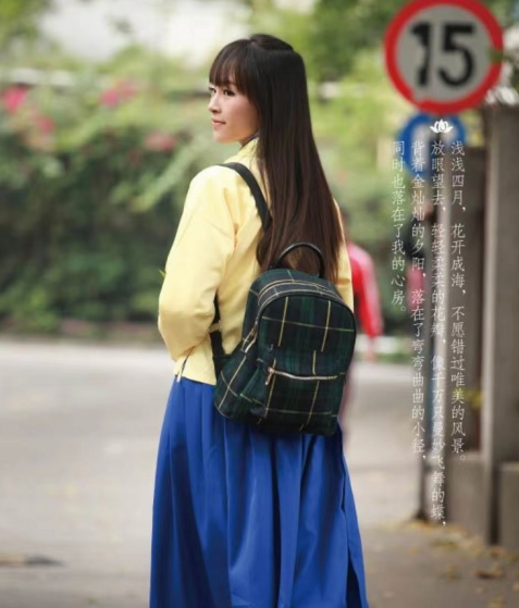 在学校拍汉服！我是校园里最靓的崽~