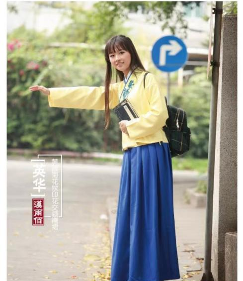 在学校拍汉服！我是校园里最靓的崽~