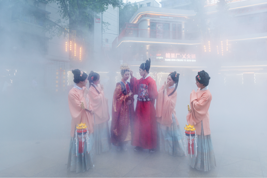 美爆了！“双城·国潮”汉服华丽大秀玩转端午