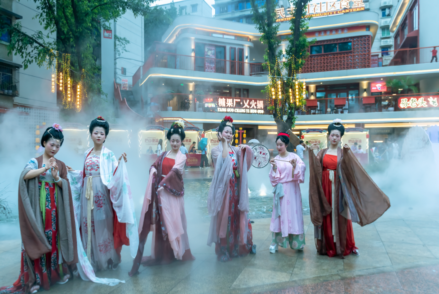 美爆了！“双城·国潮”汉服华丽大秀玩转端午
