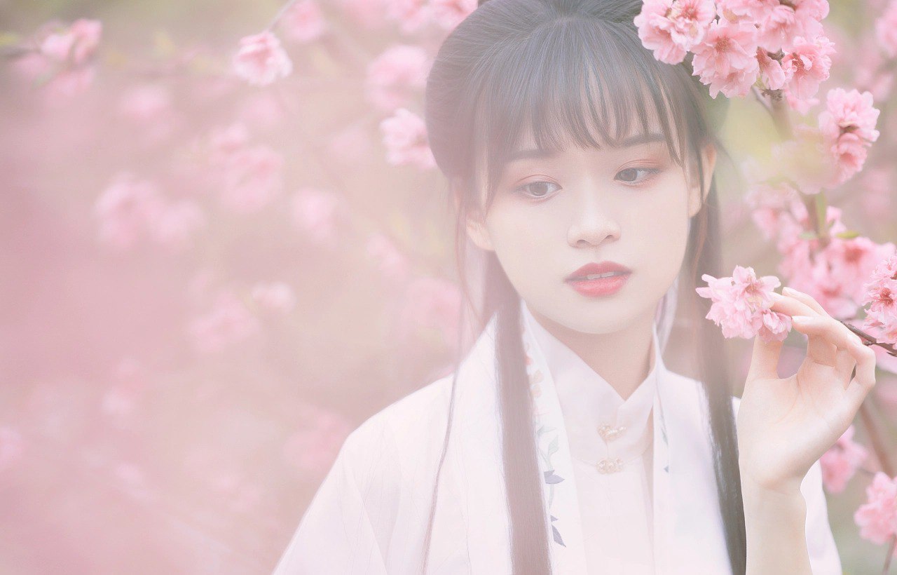 汉服摄影122期｜花仙子