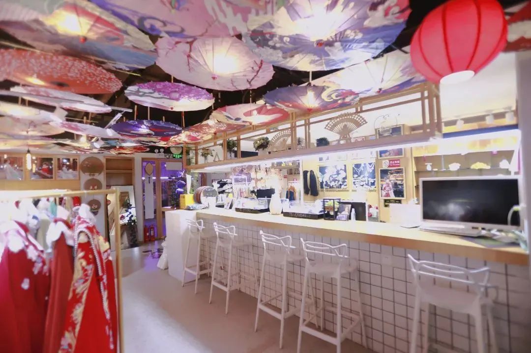 分分钟实现“梦回千年”！就在洛邑古城这些宝藏汉服店里…