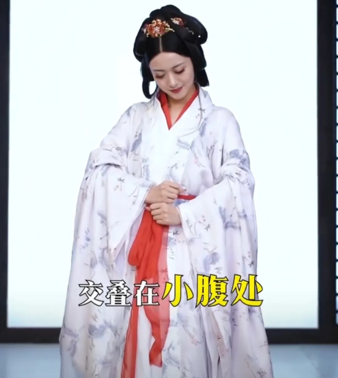 《汉服礼仪》笔记‖坐时衣带萦纤草，行即裙裾扫落梅……
