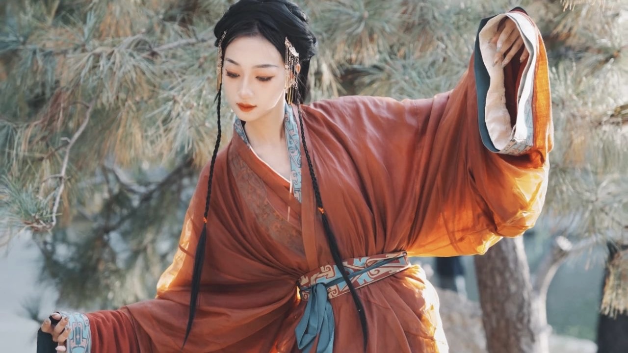汉服摄影123期｜让人一眼沦陷的圆明园之秋