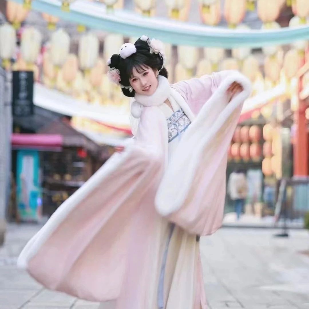 汉服复兴：传统与现代的交融