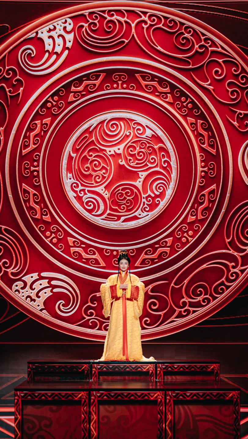 转 | 年锦纹样｜汉代纹样解析：云纹、茱萸纹、瑞兽纹