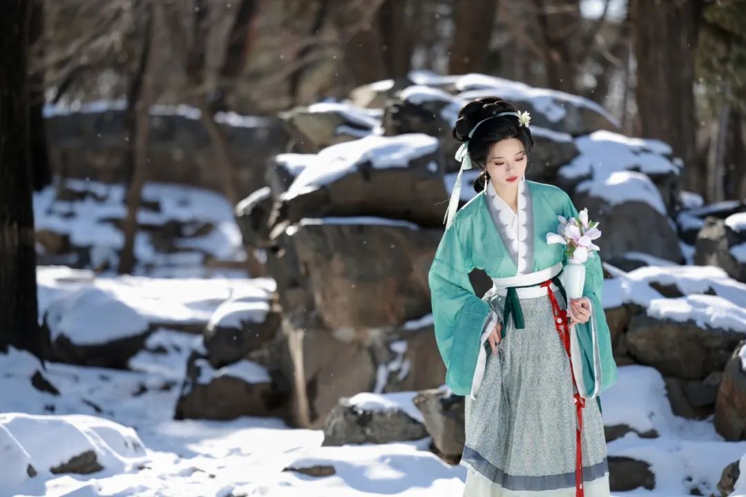 最爱东山晴后雪!在颐和园给博士师妹拍的宋复原人像 最爱东山晴后雪!在颐和园给博士师妹拍的宋复原人像