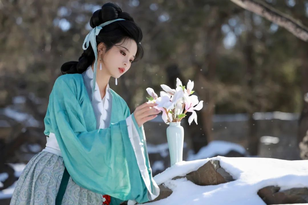 最爱东山晴后雪!在颐和园给博士师妹拍的宋复原人像 最爱东山晴后雪!在颐和园给博士师妹拍的宋复原人像