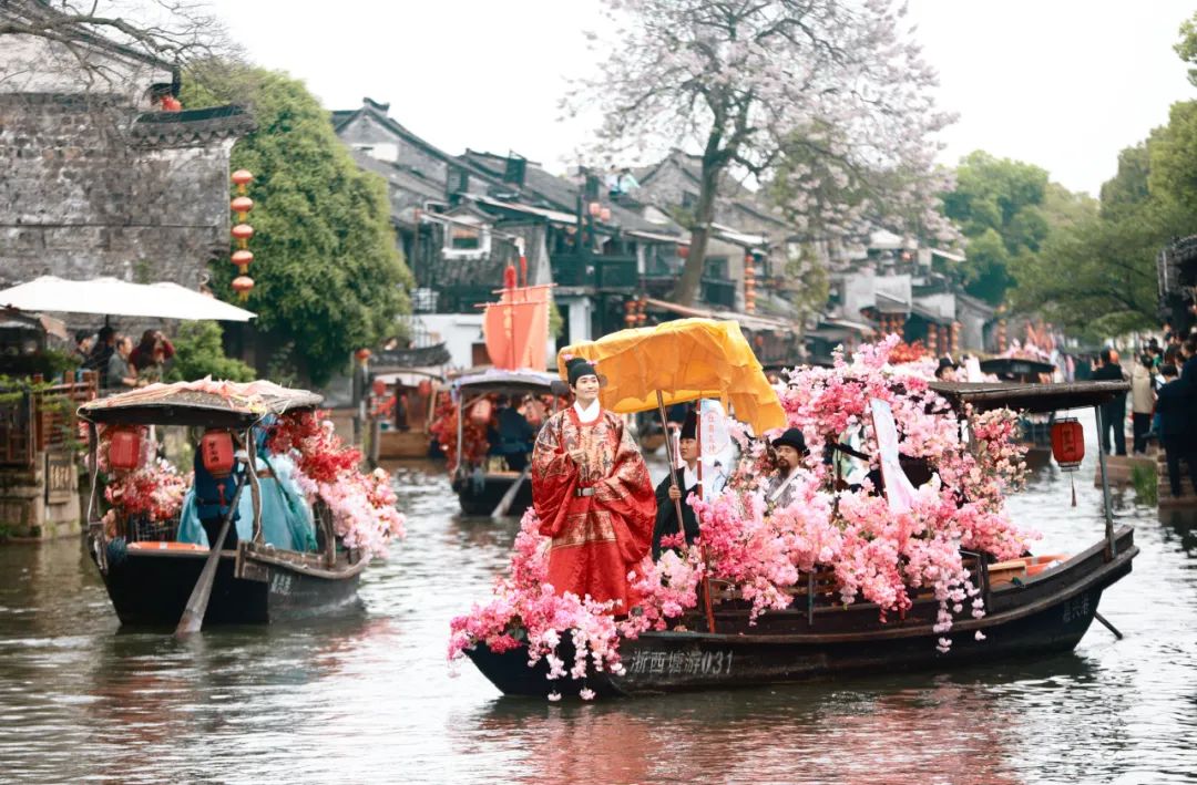 春风有信,花神舞西塘! 春风有信,花神舞西塘!