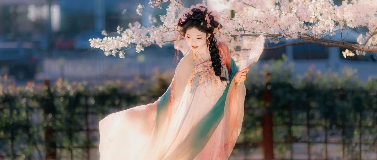 春日绮梦 | 揭秘汉服的春季着装