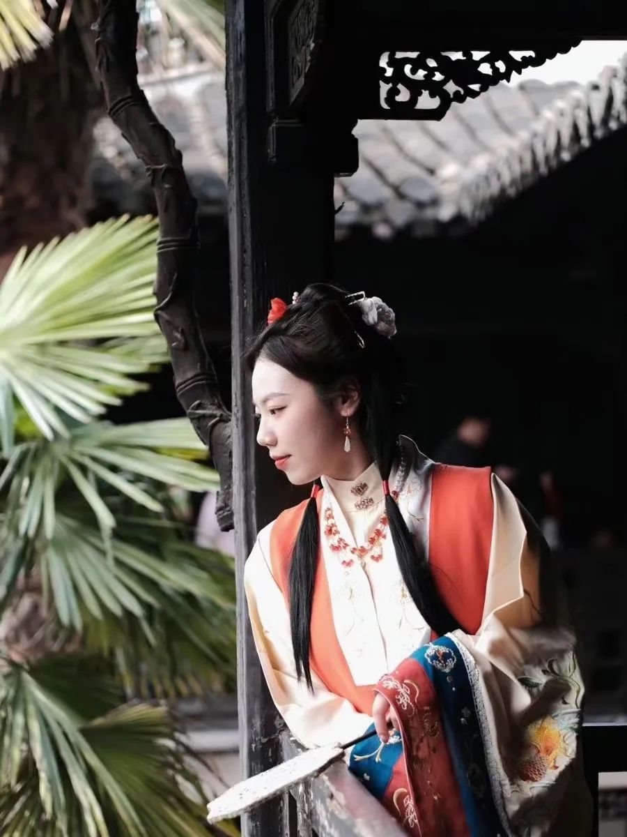 春日绮梦 | 揭秘汉服的春季着装 春日绮梦 | 揭秘汉服的春季着装