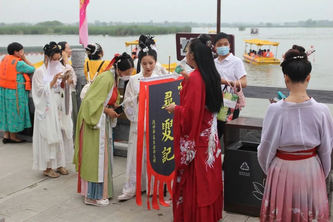 太行之秋-宝泉崖天下一日游2024年10月27日 太行之秋-宝泉崖天下一日游2024年10月27日