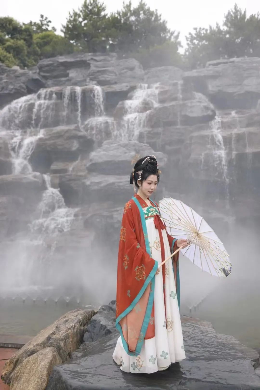 【传统文化】汉服文化:传承千年的华夏之美 【传统文化】汉服文化:传承千年的华夏之美