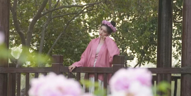 「汉服映国色·花海越千年」2025曹州牡丹园沉浸式赏花全攻略​