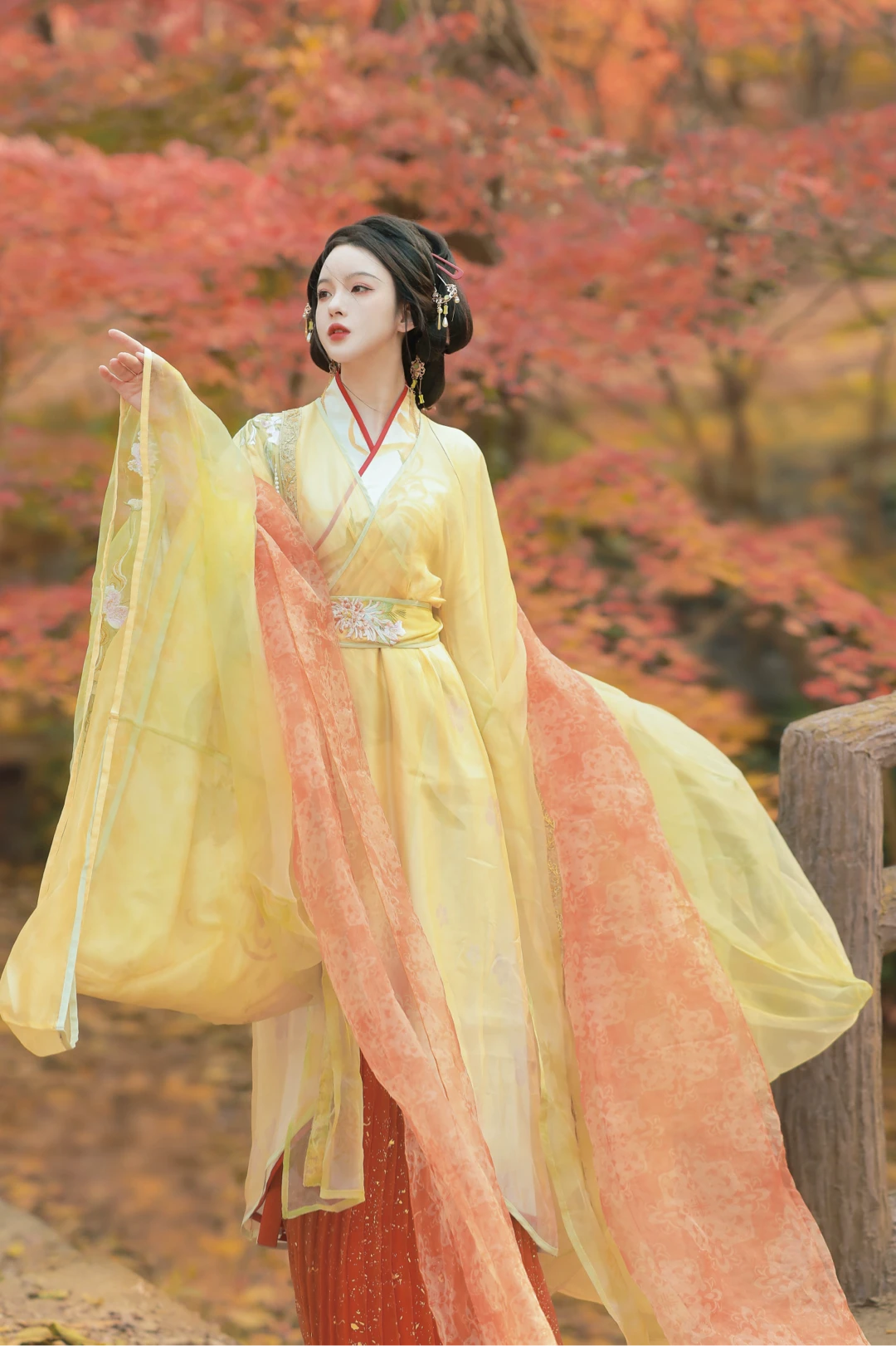 枫霞披帛