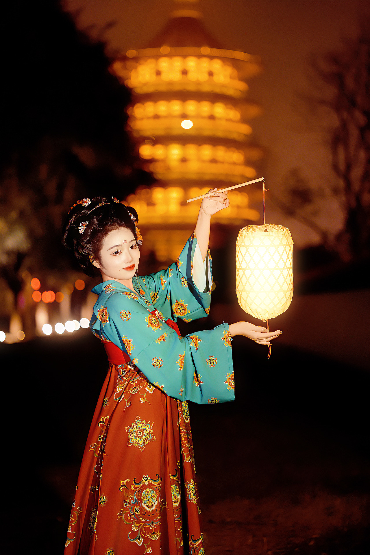 塔楼夜灯